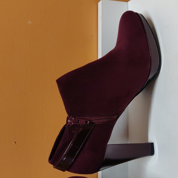 Ladies Beautiful Burgundy Suede Ankle Boots by East 5th - Picture 2 of 10